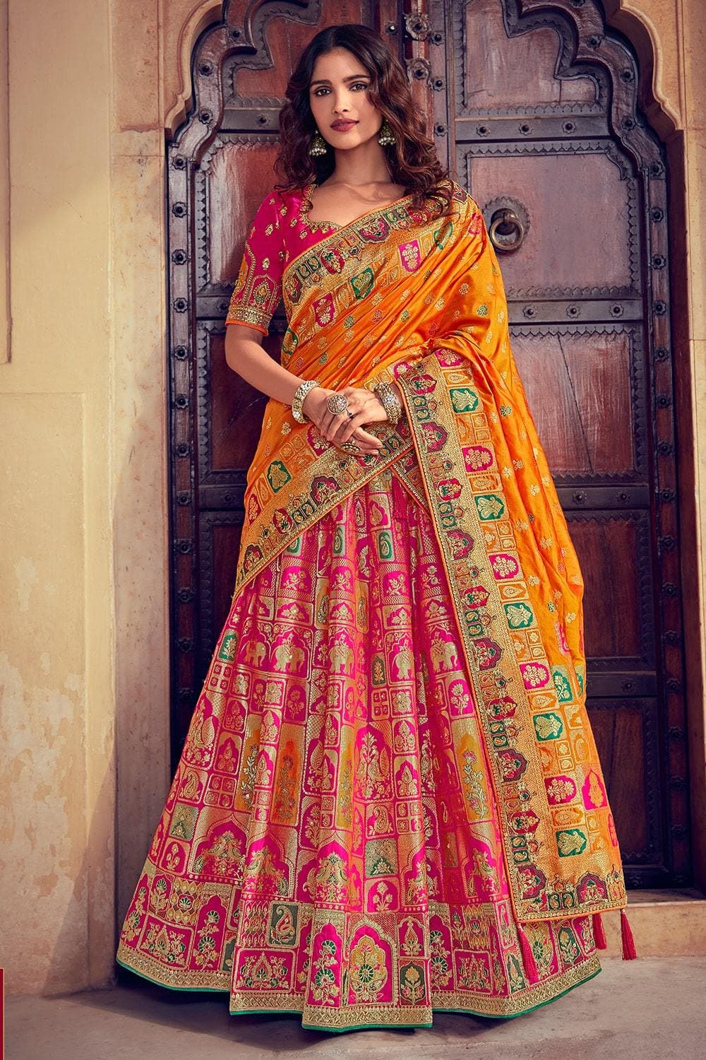 Saris & Lehengas