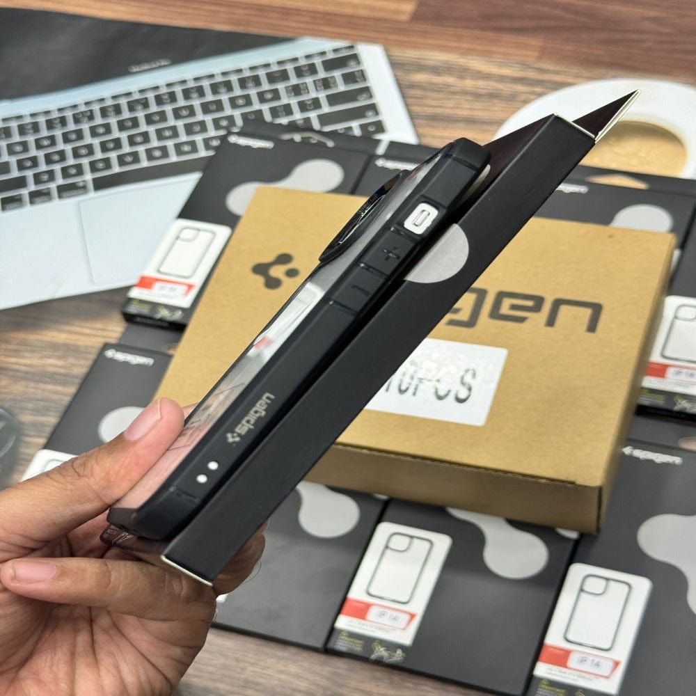 Spigen Ultra Hybrid Clear Phone Case for iPhone 15 Onezeros.in